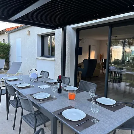 Pour Des En Famille Vila *